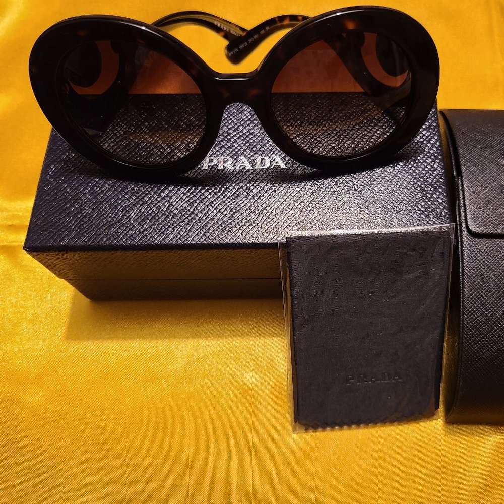 Prada Sunglasses / No Worn / Dark Havana & Brown Gradient Tortoise Round